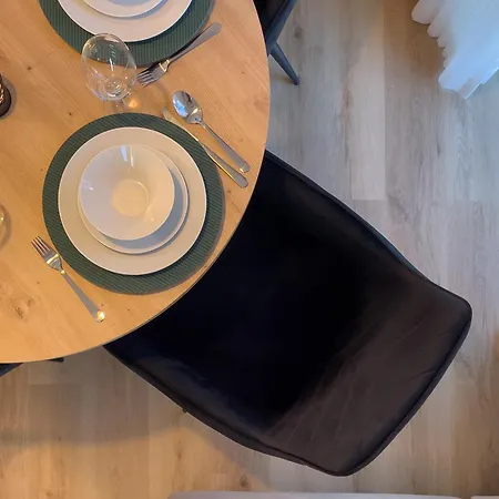 Urban Global Premium, 21st Floor No 5, Free Parking, Self Check-in, No Deposit