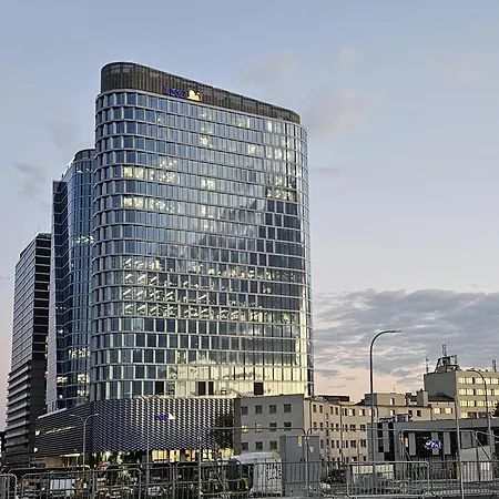 Urban Global Premium, 21st Floor No 5, Free Parking, Self Check-in, No Deposit *