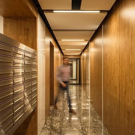 Urban Global - 21st Floor No 5 - Air Condition - Free Garage *