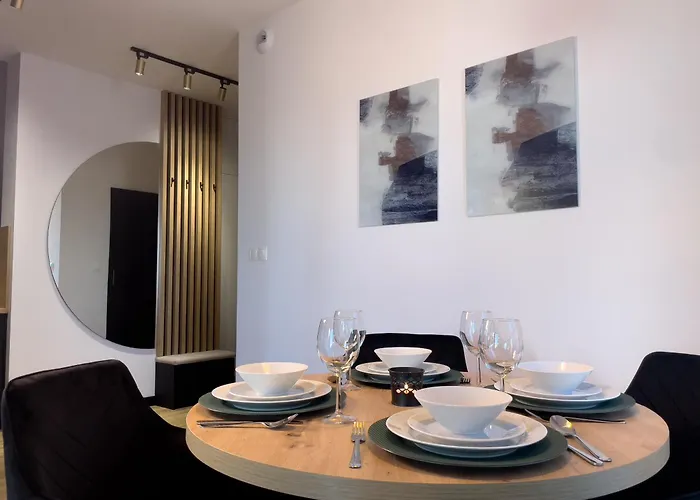 Urban Global Premium, 21st Floor No 5, Free Parking, Self Check-in, No Deposit Apartament Katowice