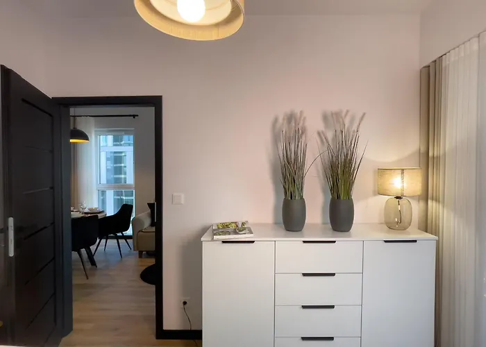 Urban Global Premium, 21st Floor No 5, Free Parking, Self Check-in, No Deposit * Katowice