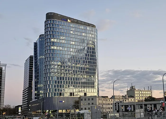 Urban Global Premium, 21st Floor No 5, Free Parking, Self Check-in, No Deposit *